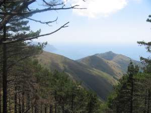 Xtrallusion photo library of independent, self-guided walking and sightseeing holidays in Italy. Pictures, images, photos and photographs taken along the way of this 1-day walking itinerary, to give you a visual impression of the day's walk.